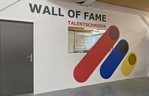 Talentschmiede mit Wall of Fame